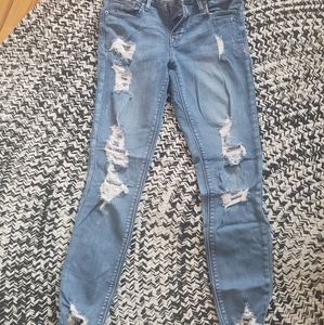 EXPRESS EUC Distressed Ankle Length Jean (Size 2)